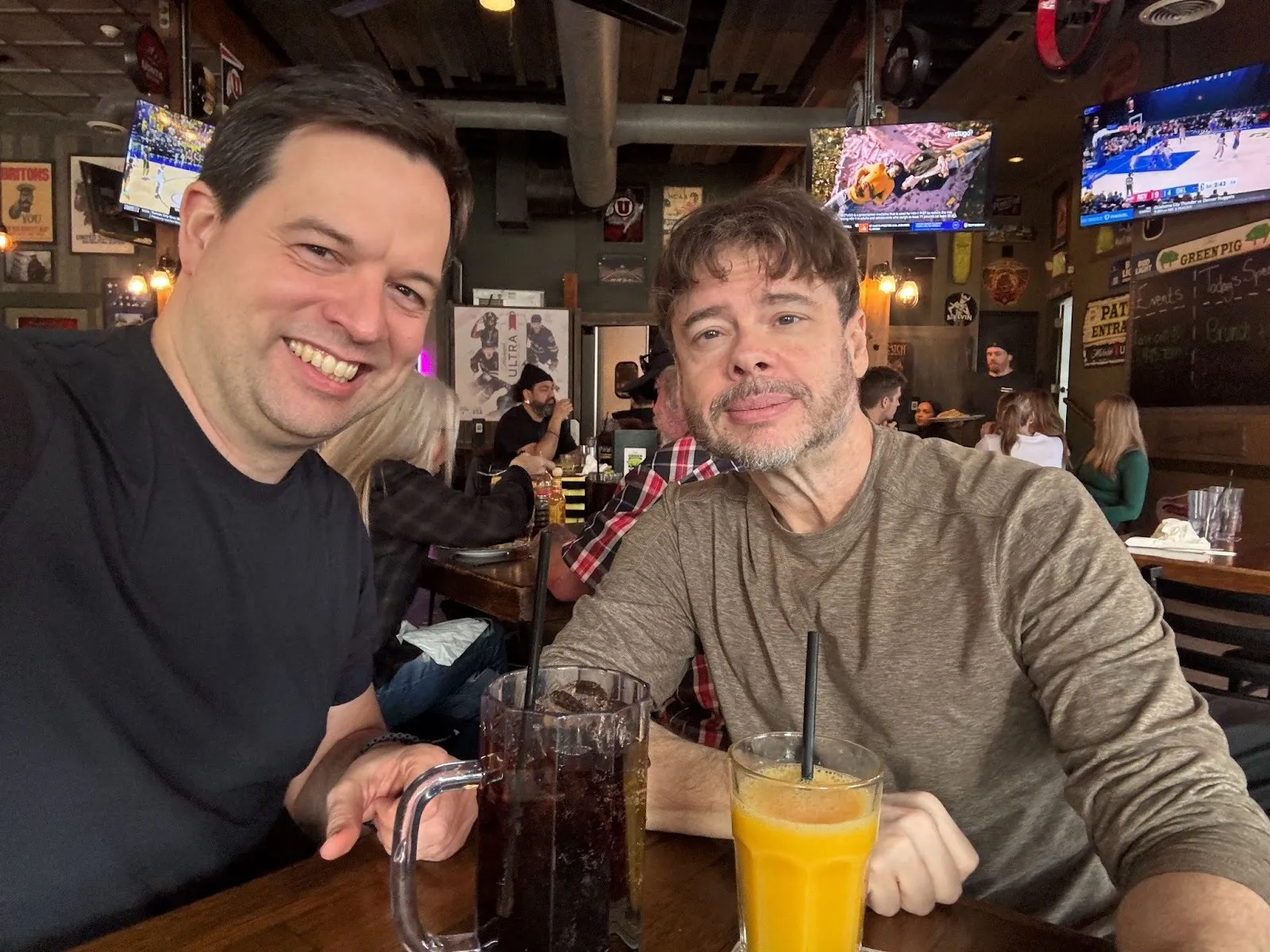 스티브(오른쪽)와 게르겔리, 솔트레이크시티에서